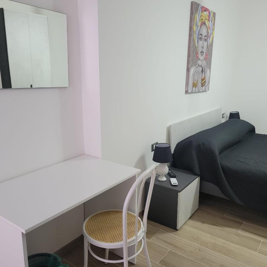 B&B Dei Sogni In Centro, Con Facilita Di Parcheggio Cosenza Zewnętrze zdjęcie